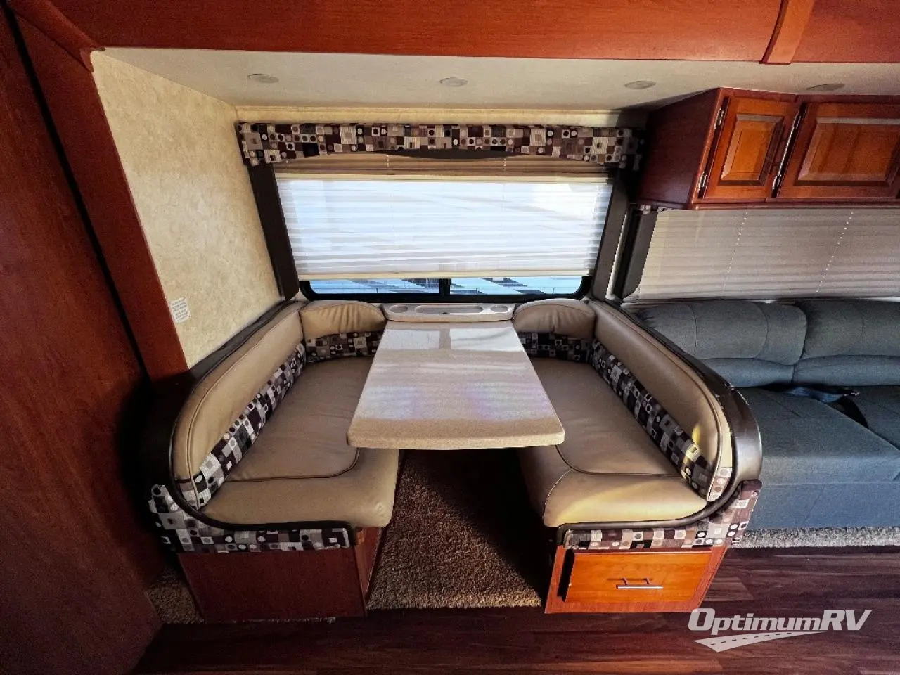 2012 Coachmen Concord 301SS Ford Photo 8