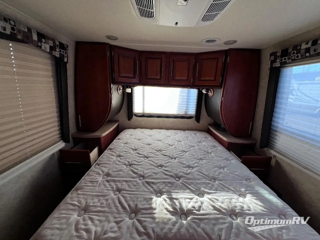 2012 Coachmen Concord 301SS Ford Photo 12