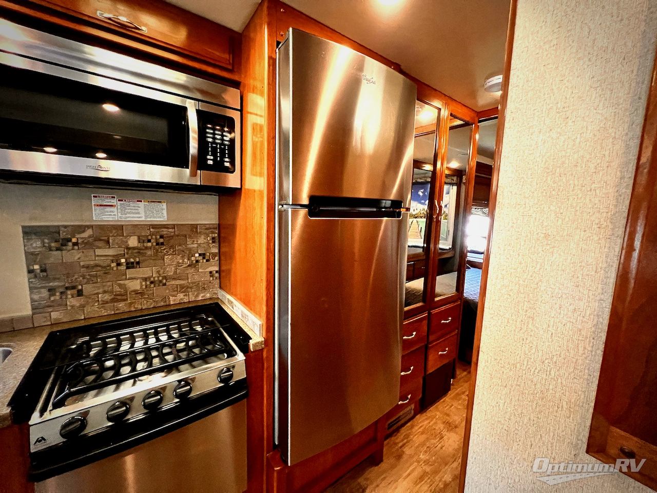 2017 Fleetwood Flair LXE 31W Photo 14
