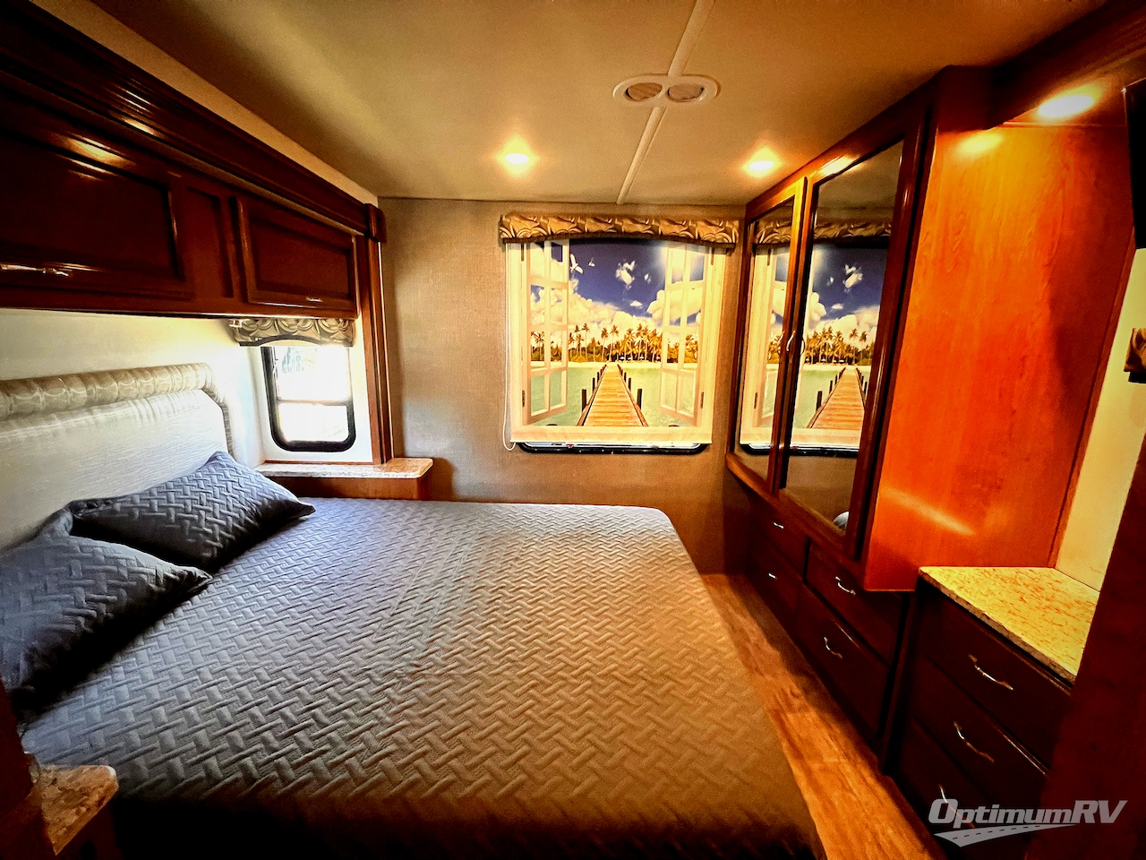2017 Fleetwood Flair LXE 31W Photo 16