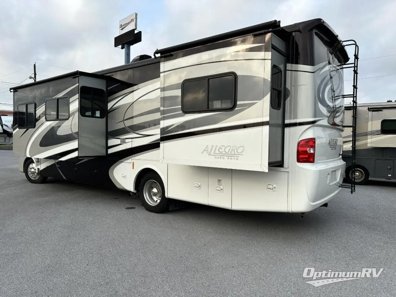 2016 Tiffin Allegro 35 QBA Photo 3