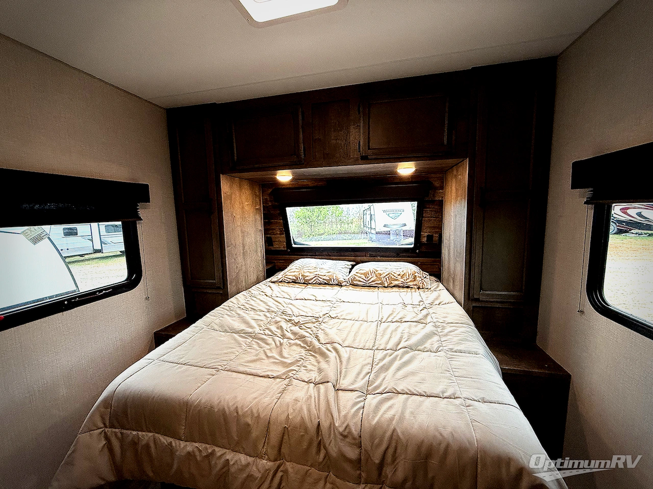 2021 Venture SportTrek 332VBH Photo 15