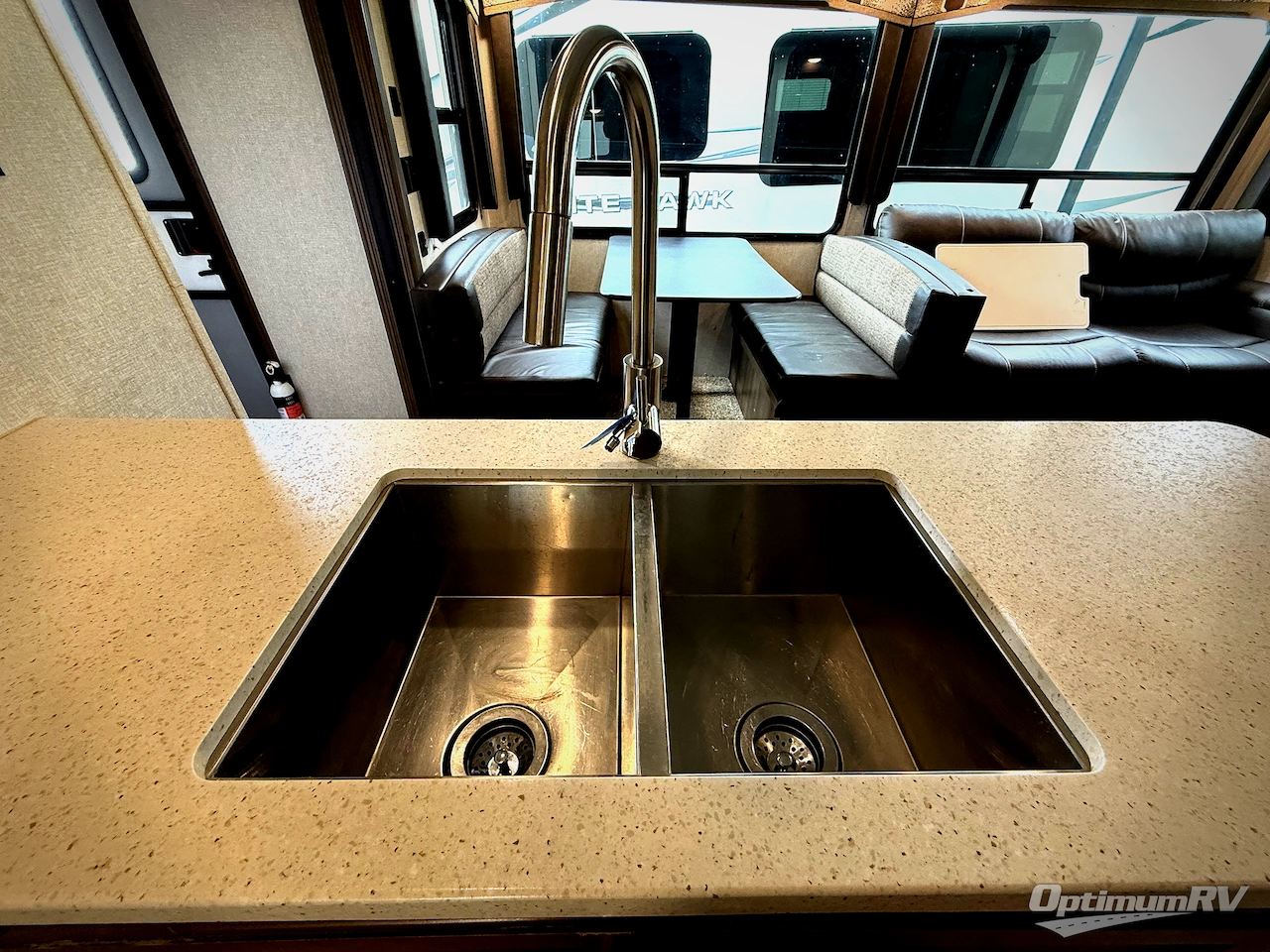 2018 Keystone Cougar X-Lite 34TSB Photo 8