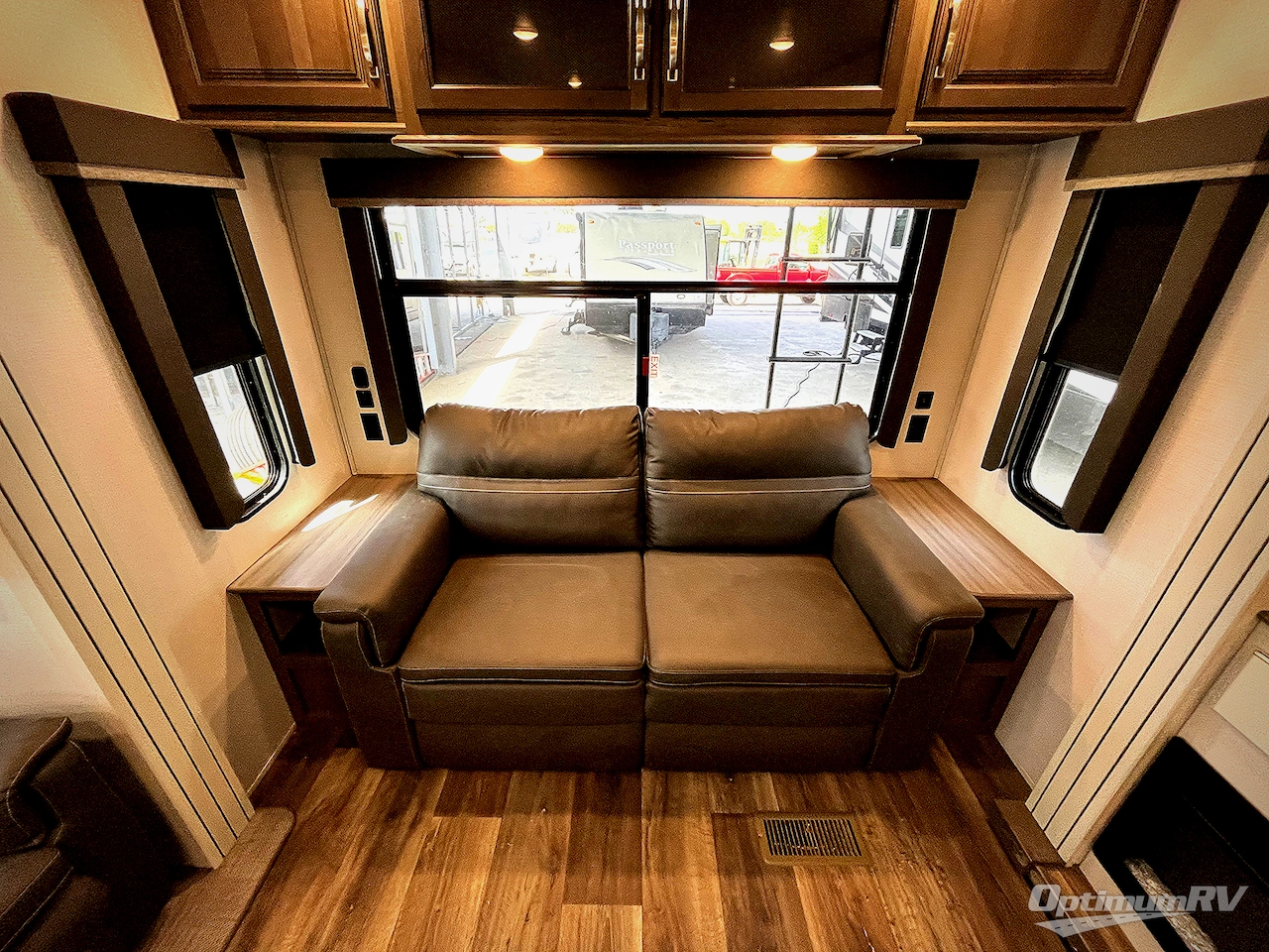 2022 Keystone Cougar 290RLS Photo 10