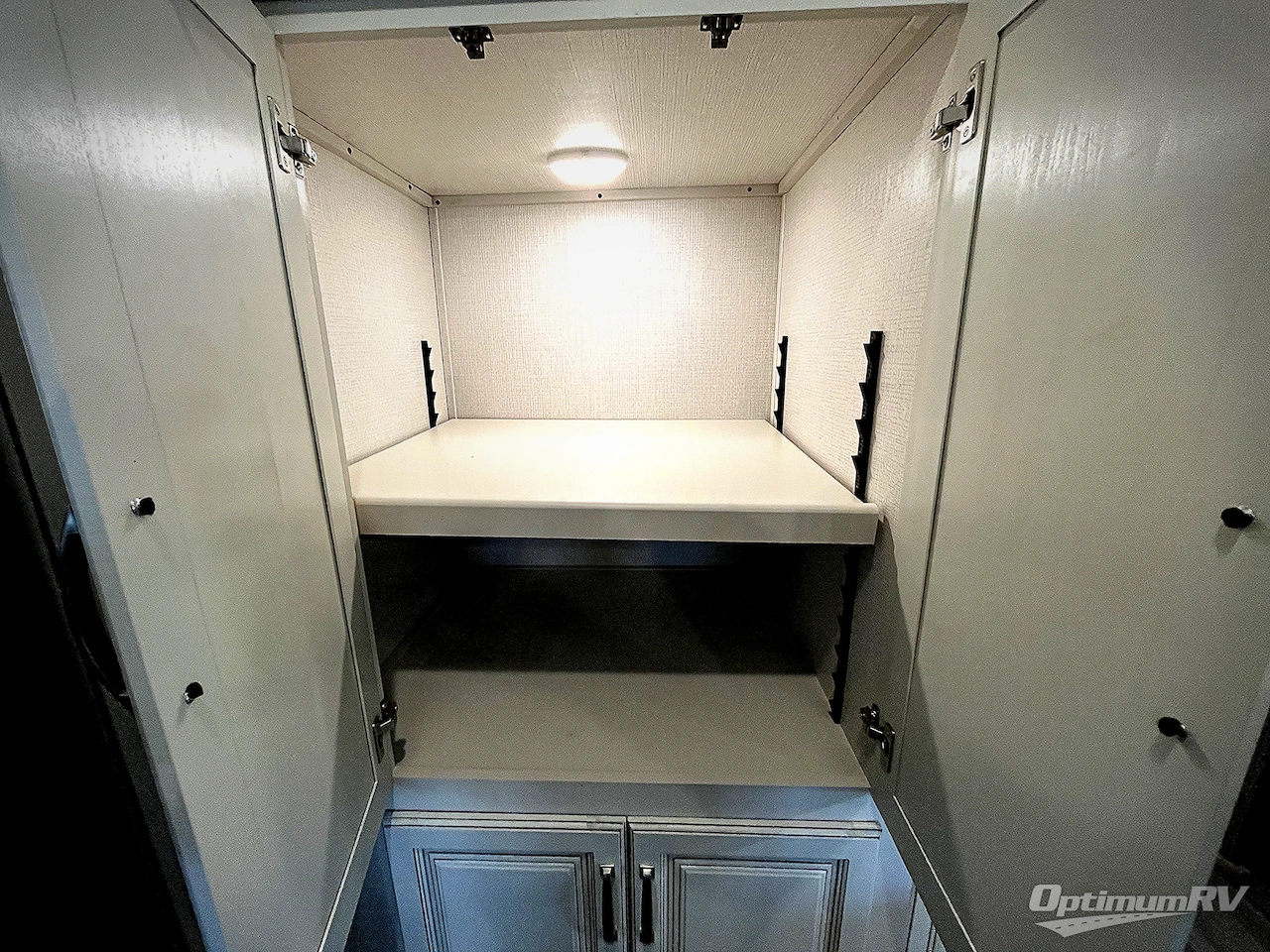 2022 Keystone Cougar 290RLS Photo 21