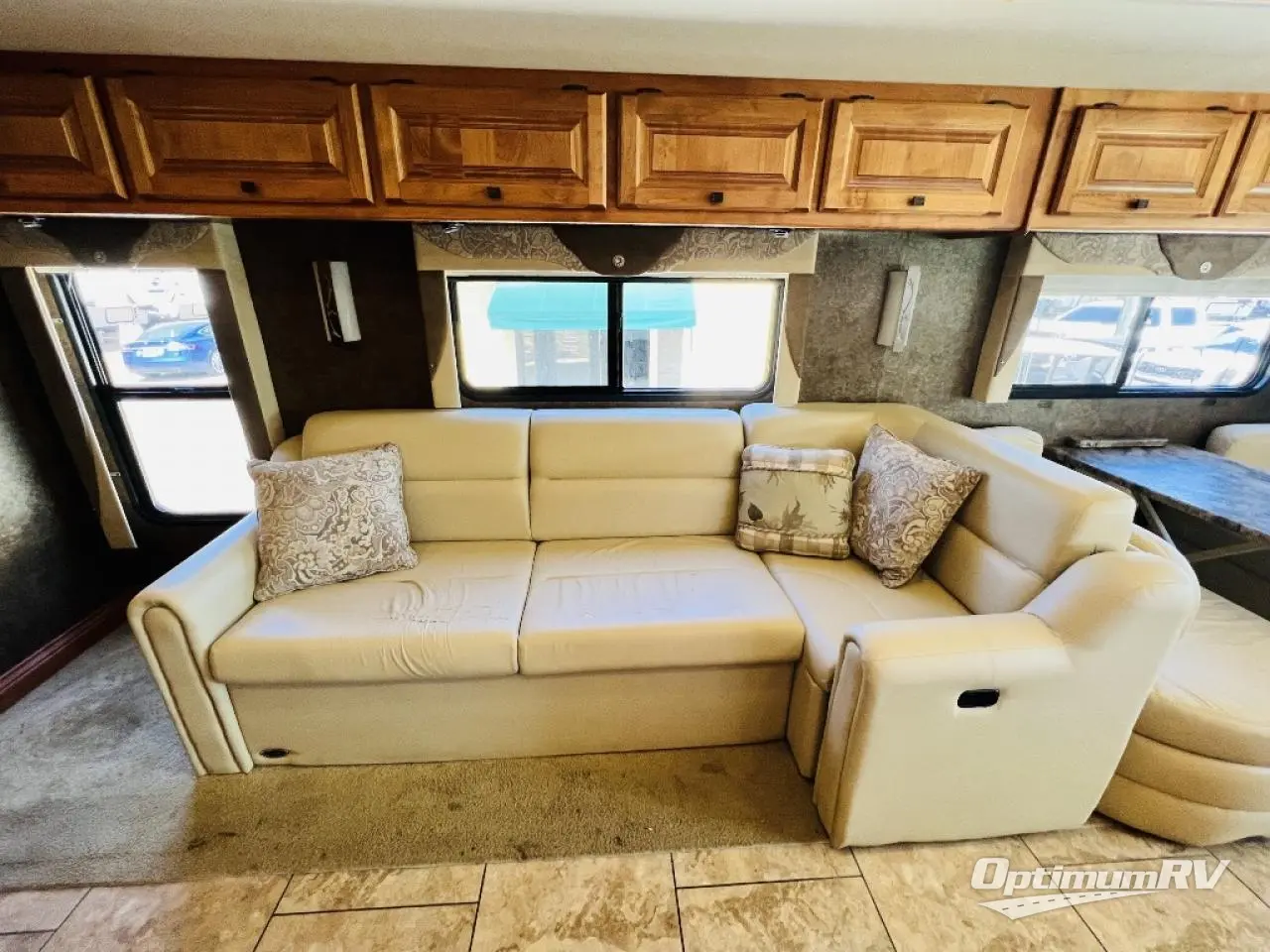 2014 Tiffin Allegro 36LA Photo 9