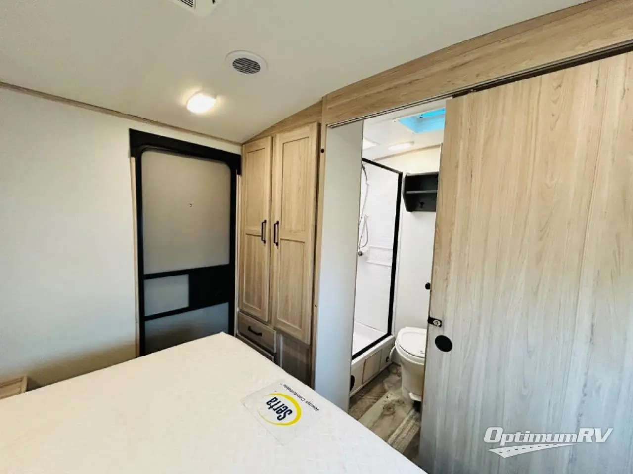 2022 Heartland Sundance Ultra Lite 326BH Photo 19