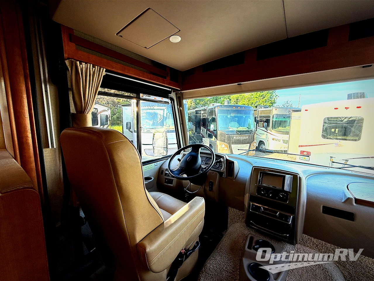 2017 Winnebago Vista 31BE Photo 7