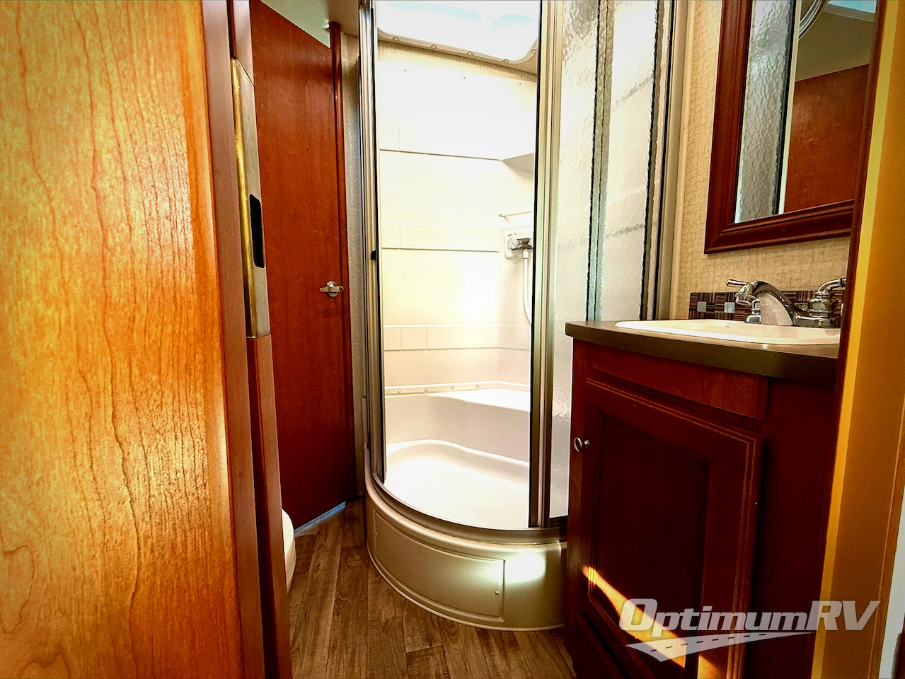 2017 Winnebago Vista 31BE Photo 15