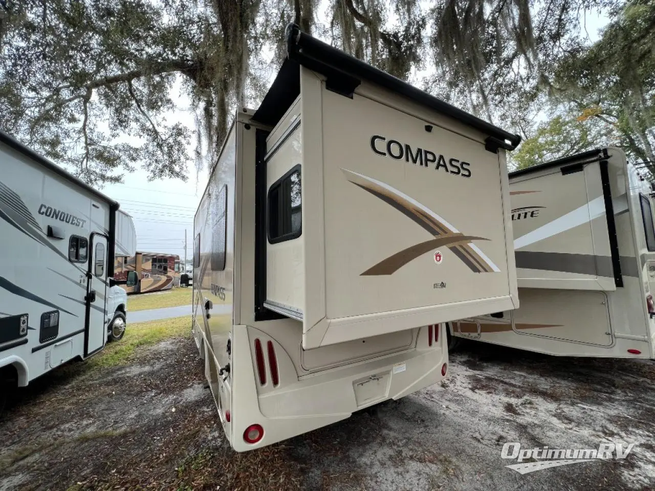 2016 Thor Compass 23TR Photo 2