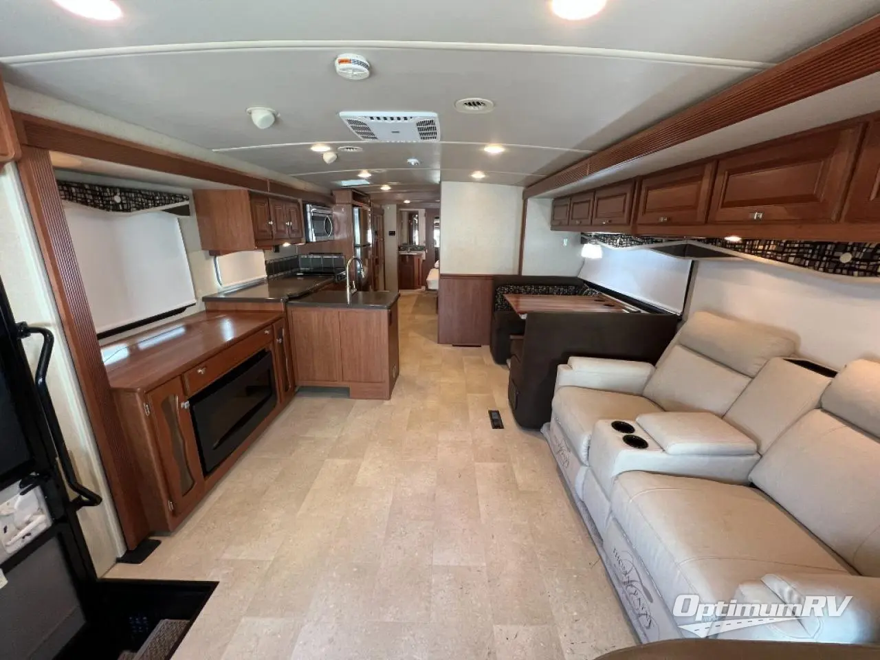 2016 Winnebago Sightseer 36Z Photo 4