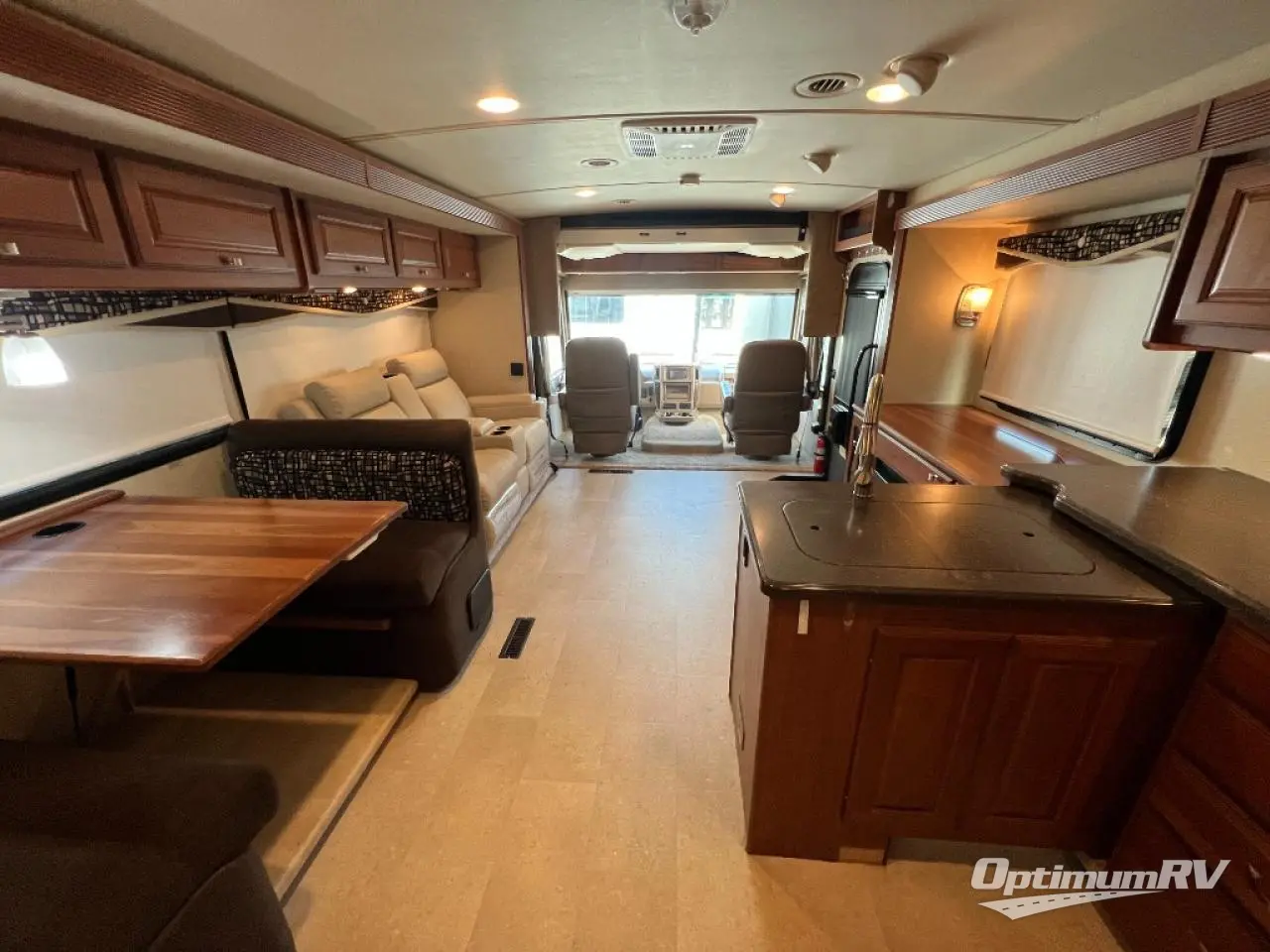 2016 Winnebago Sightseer 36Z Photo 5