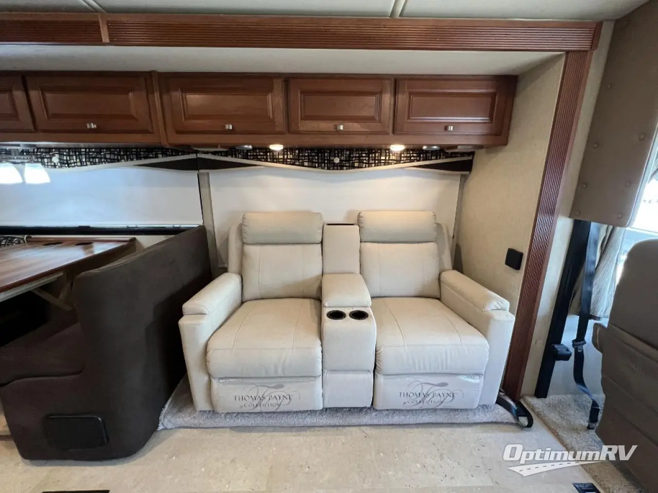 2016 Winnebago Sightseer 36Z Photo 7