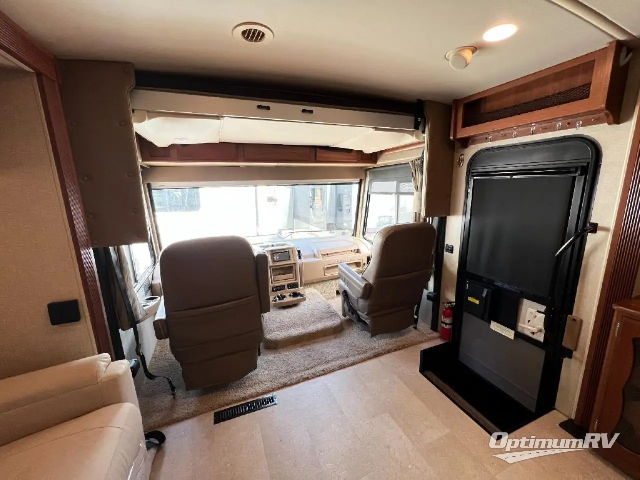 2016 Winnebago Sightseer 36Z Photo 9