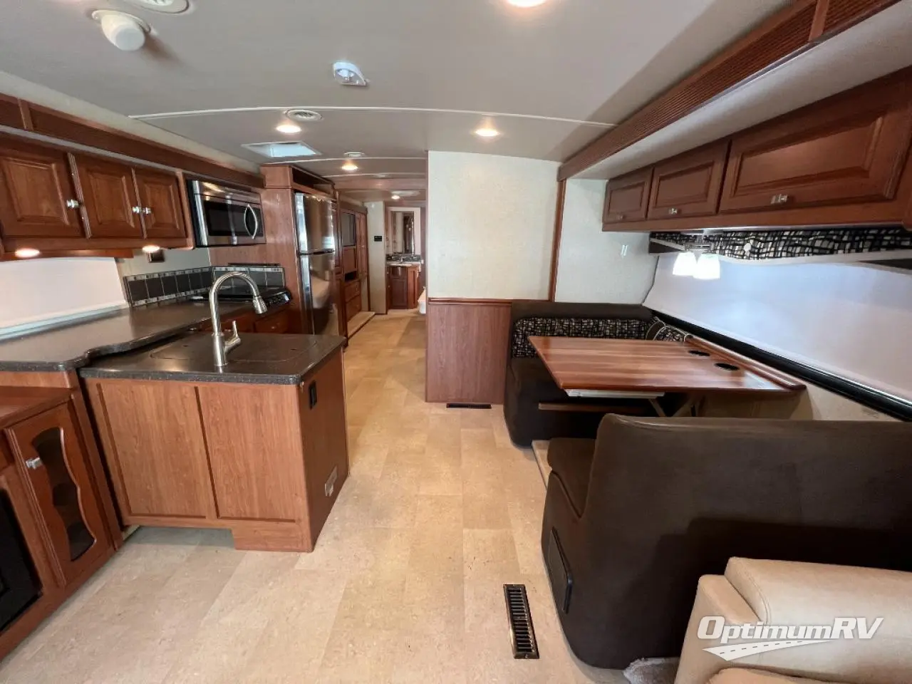 2016 Winnebago Sightseer 36Z Photo 12