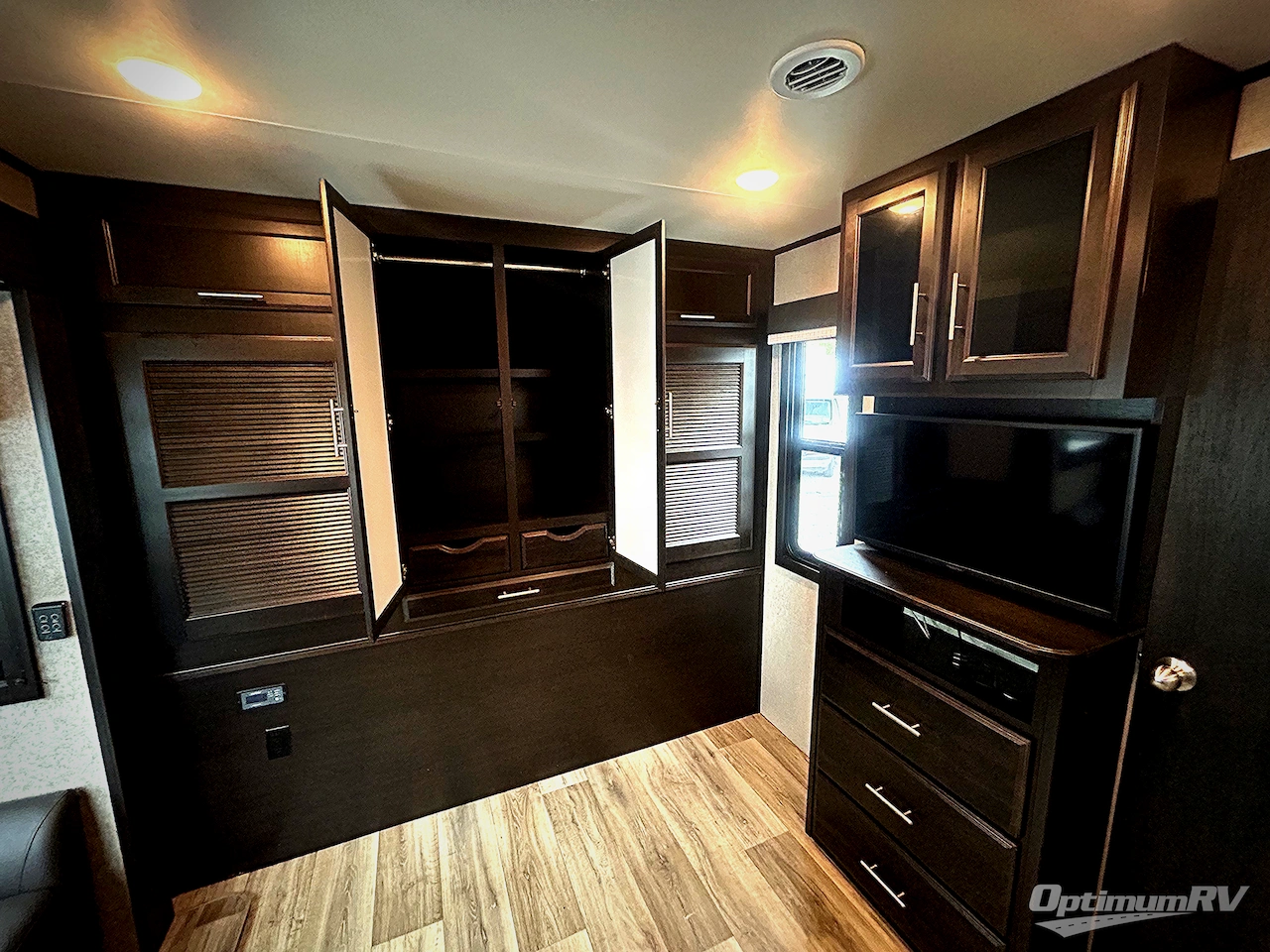 2021 Jayco Eagle 340DROK Photo 9