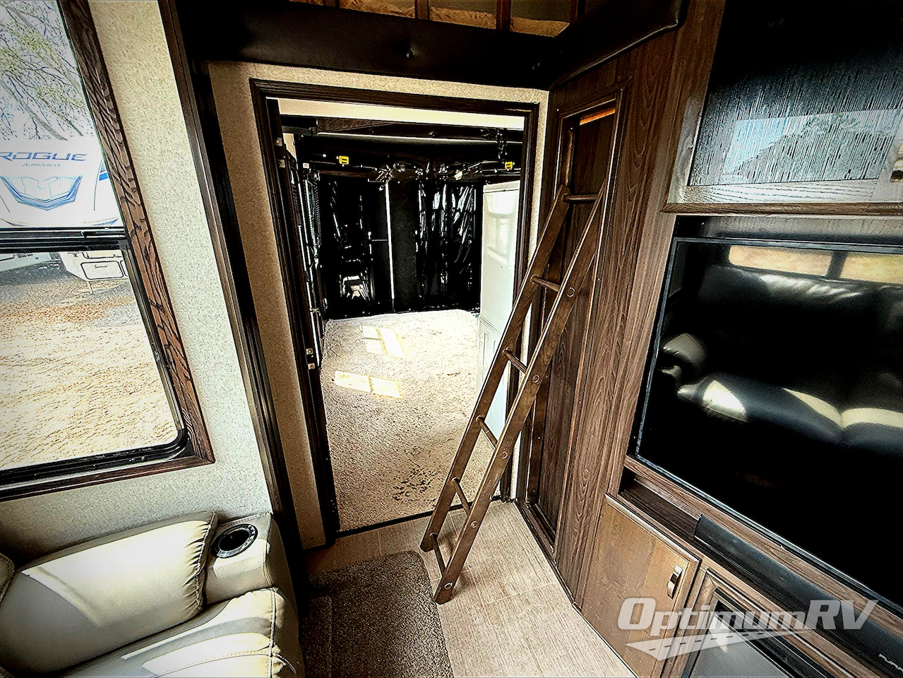 2018 Jayco Seismic 4114 Photo 18