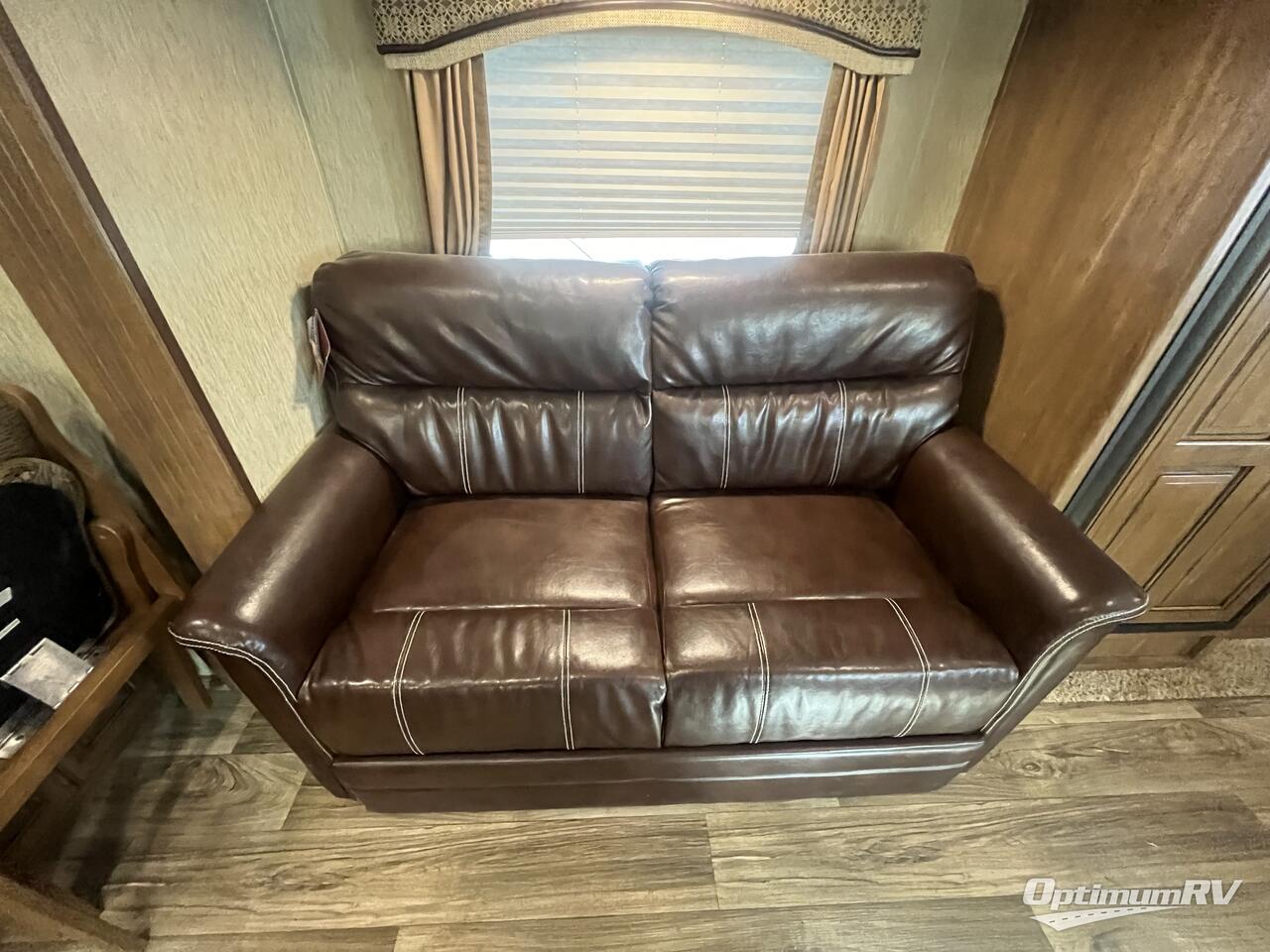 2016 Keystone Laredo Super Lite 297SRE Photo 12