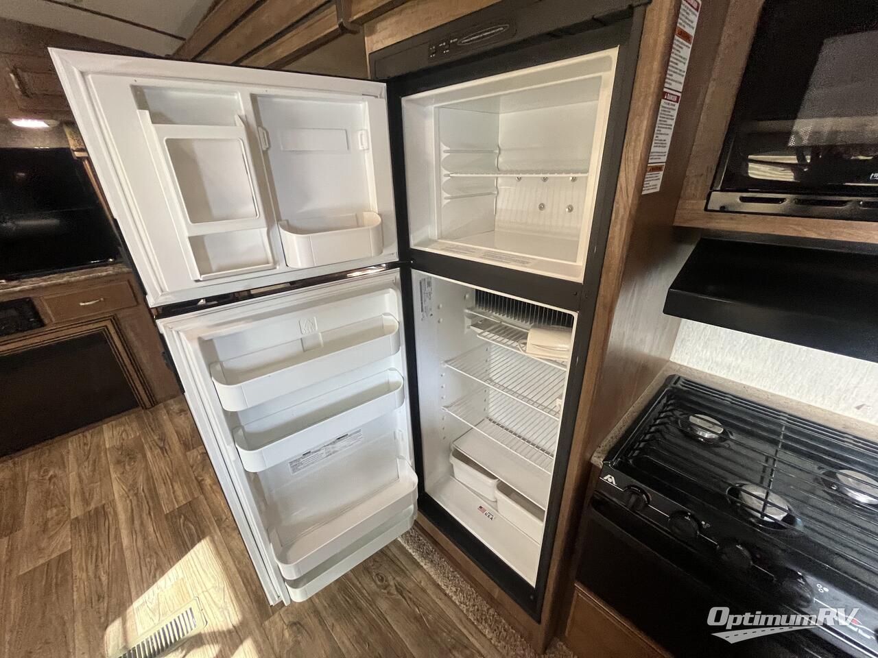 2016 Keystone Laredo Super Lite 297SRE Photo 16