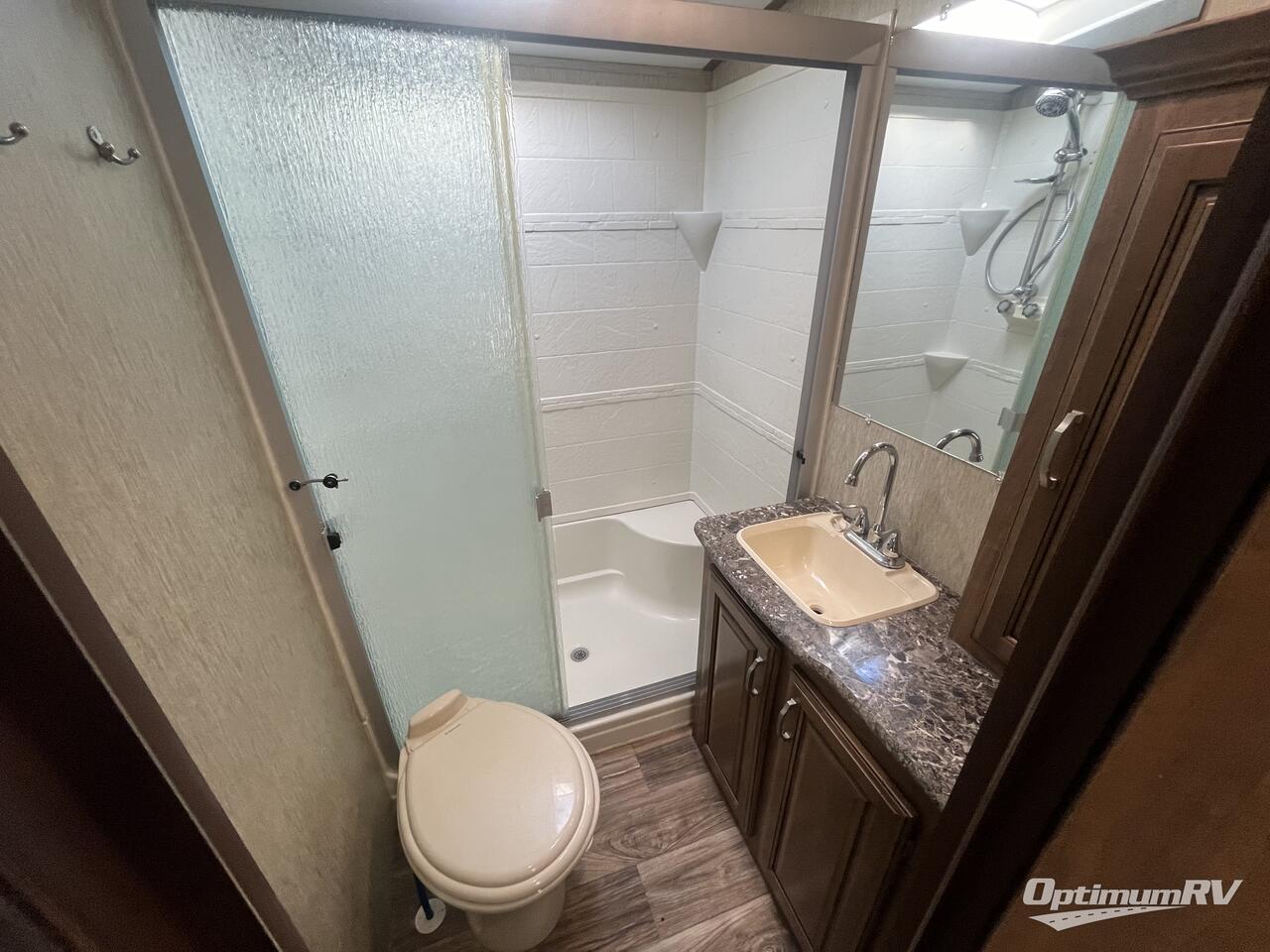 2016 Keystone Laredo Super Lite 297SRE Photo 21