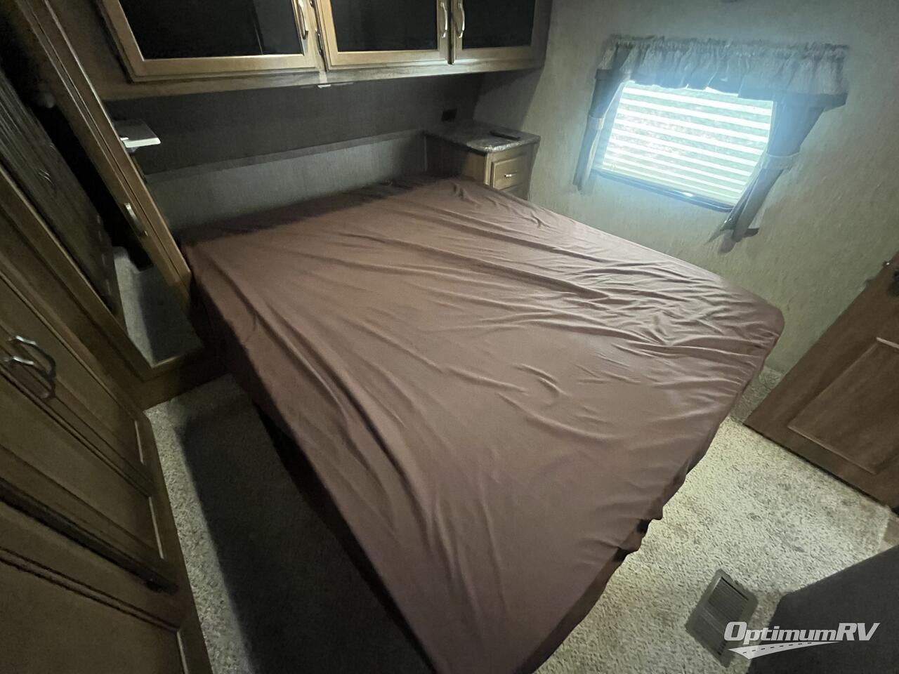 2016 Keystone Laredo Super Lite 297SRE Photo 24