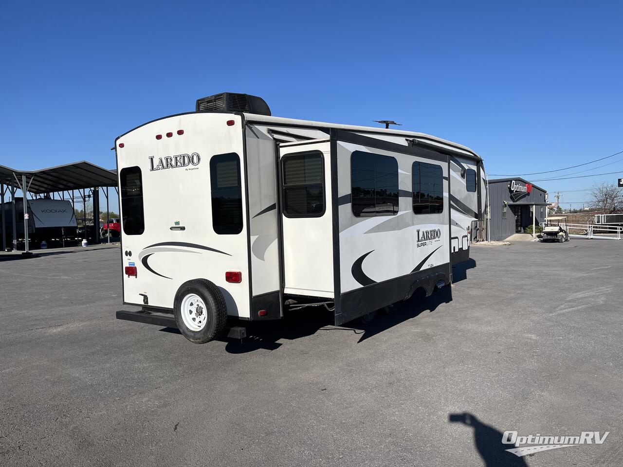 2016 Keystone Laredo Super Lite 297SRE Photo 3