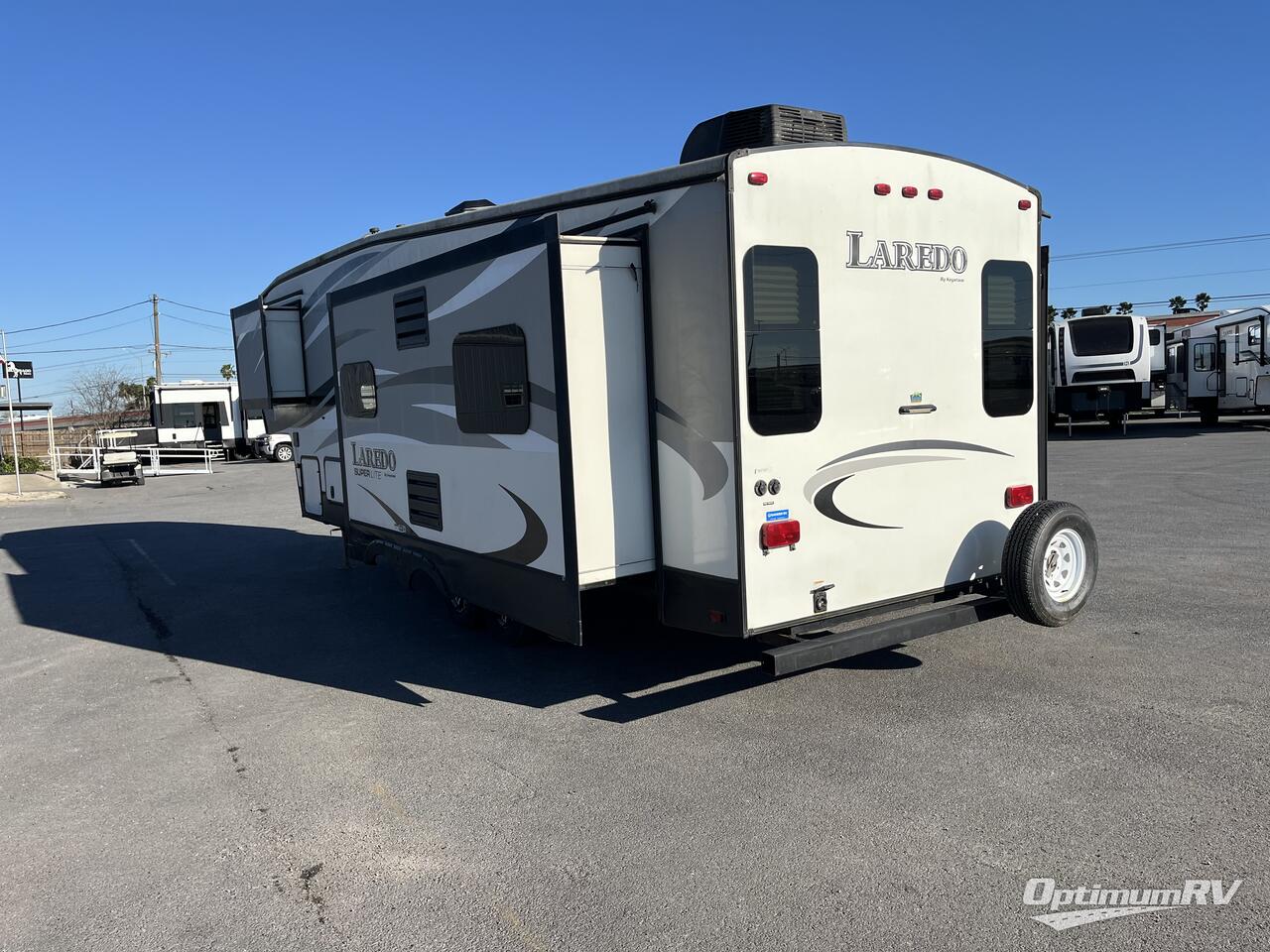 2016 Keystone Laredo Super Lite 297SRE Photo 4