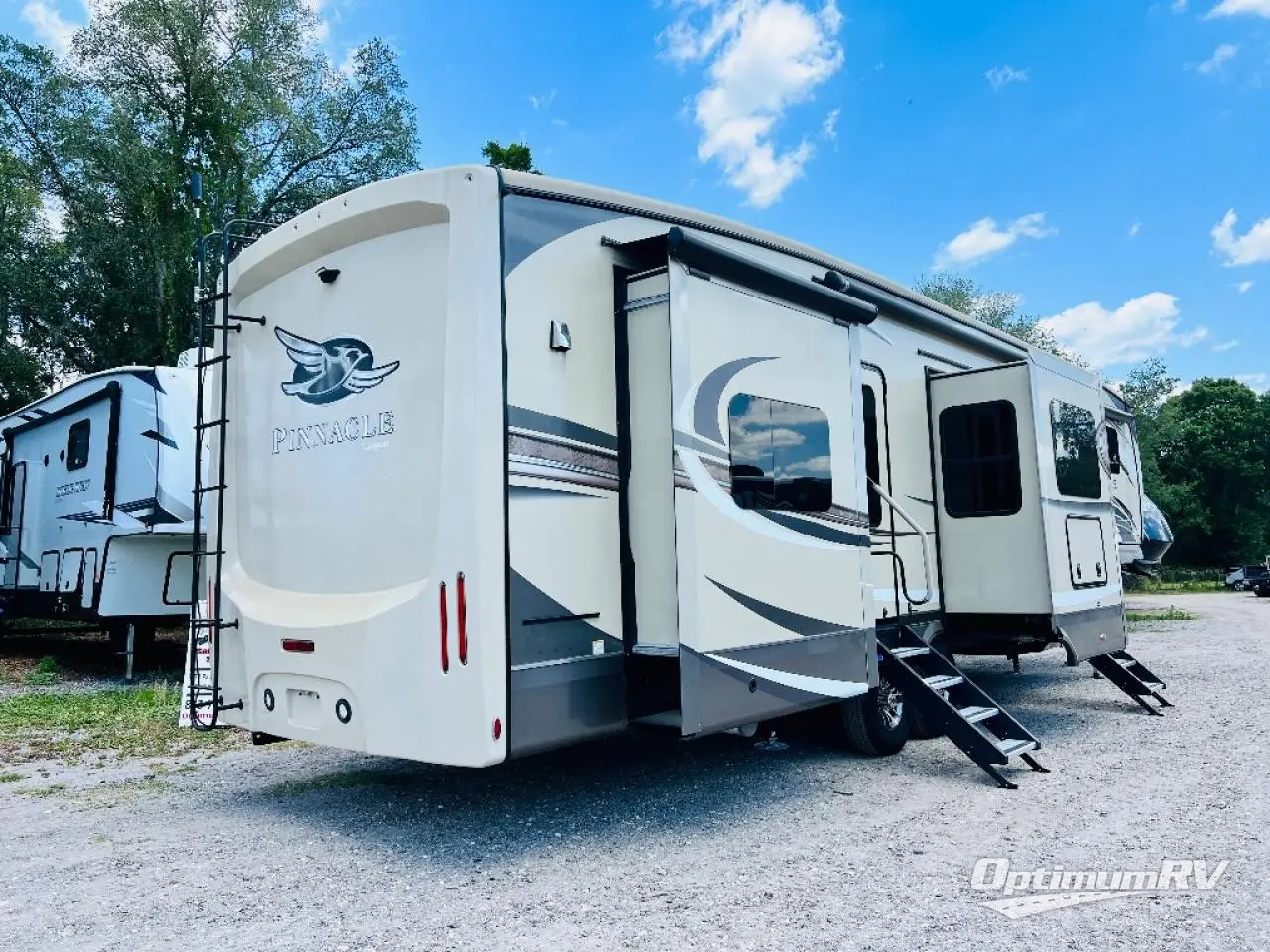 2018 Jayco Pinnacle 38FLWS Photo 2