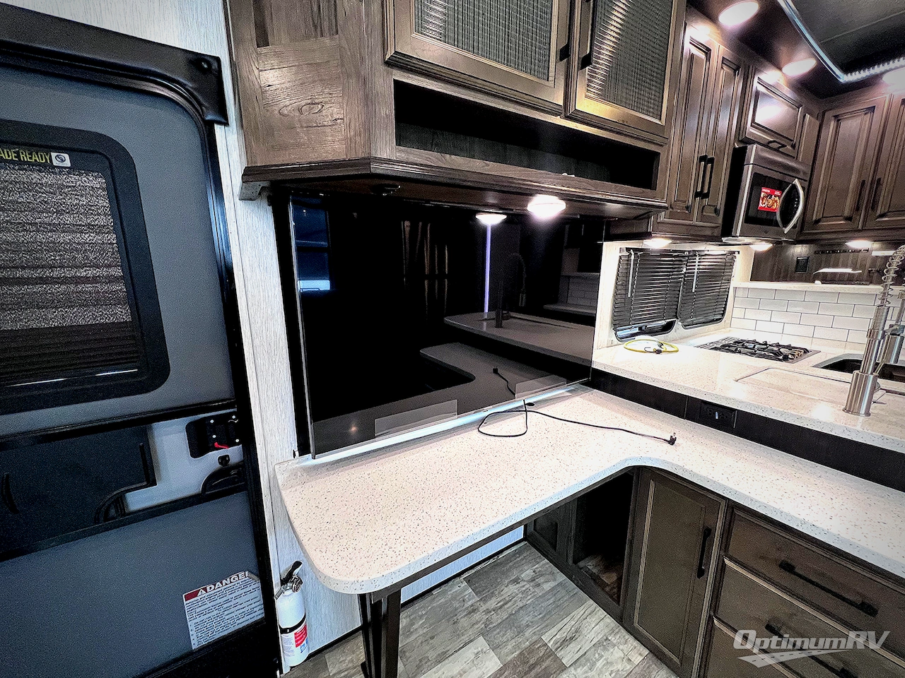 2019 Heartland Cyclone 4101KING Photo 10