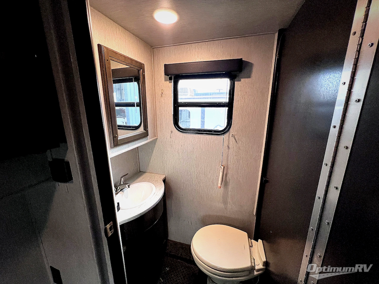 2019 Heartland Cyclone 4101KING Photo 15