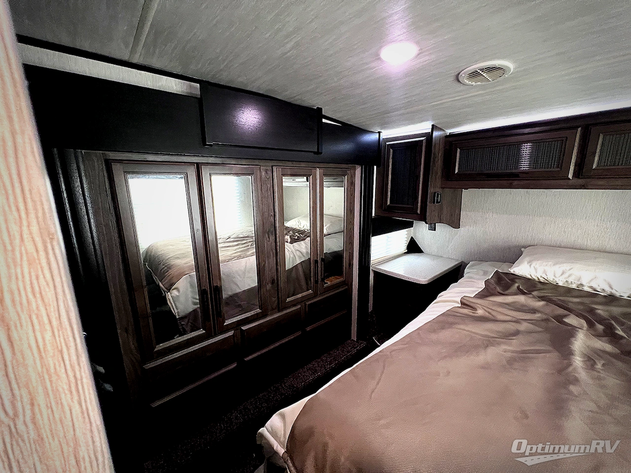 2019 Heartland Cyclone 4101KING Photo 19