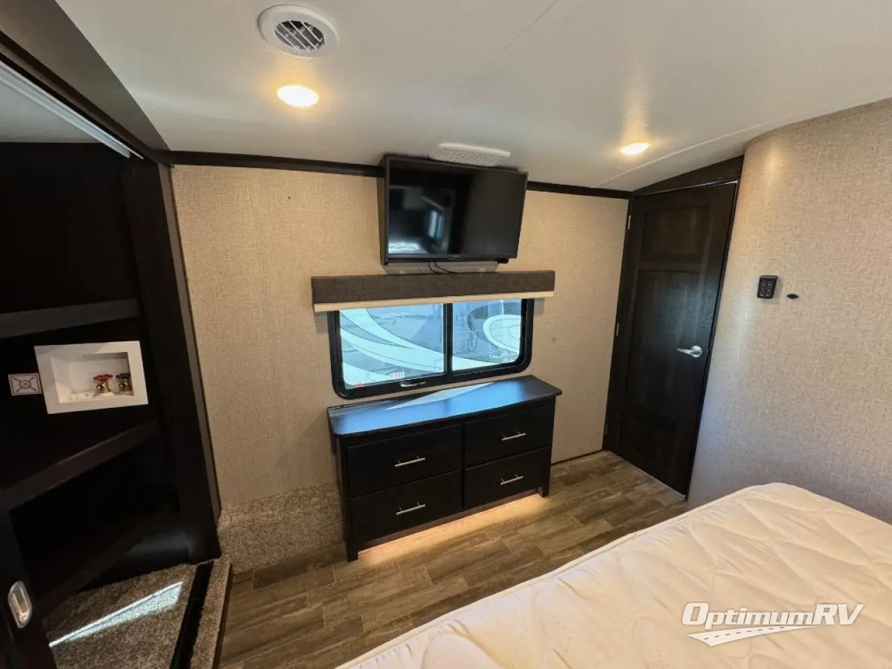 2021 Jayco North Point 310RLTS Photo 11