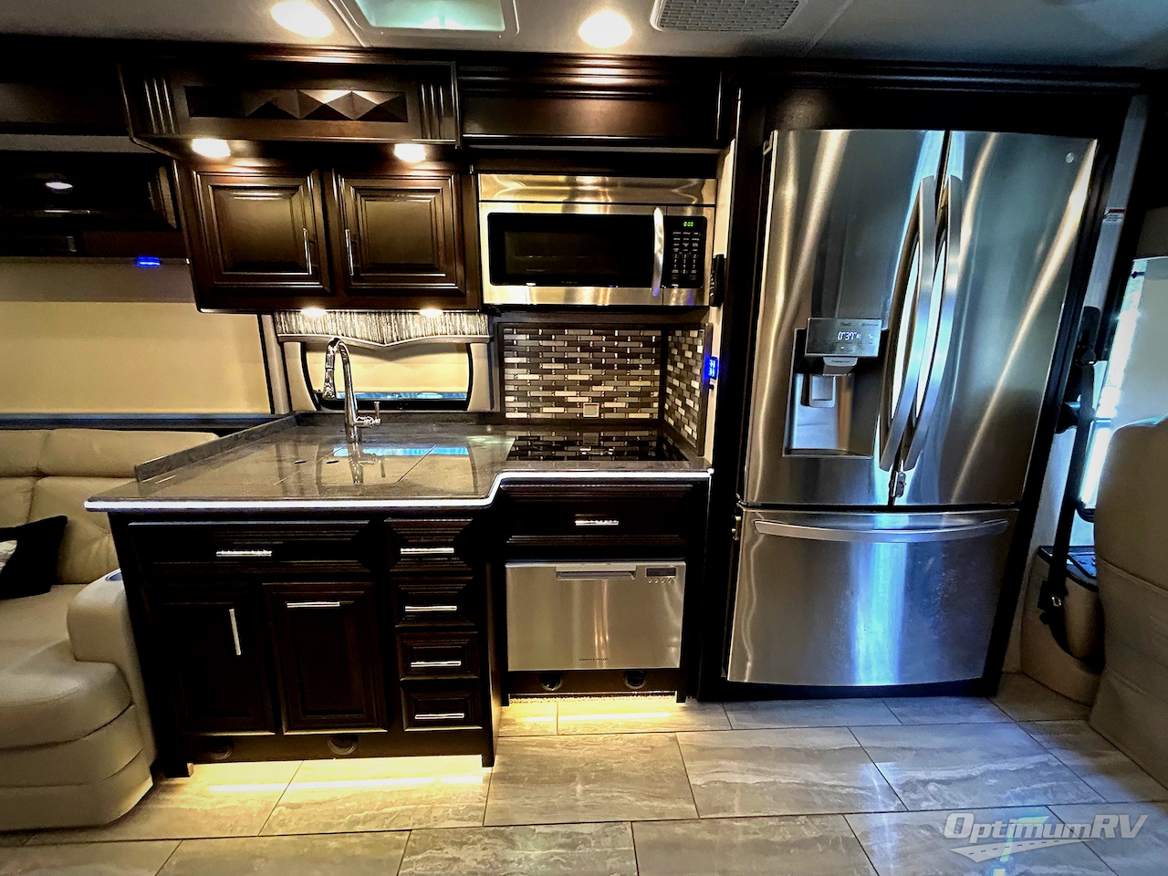2022 Forest River Berkshire XLT 45CA Photo 6