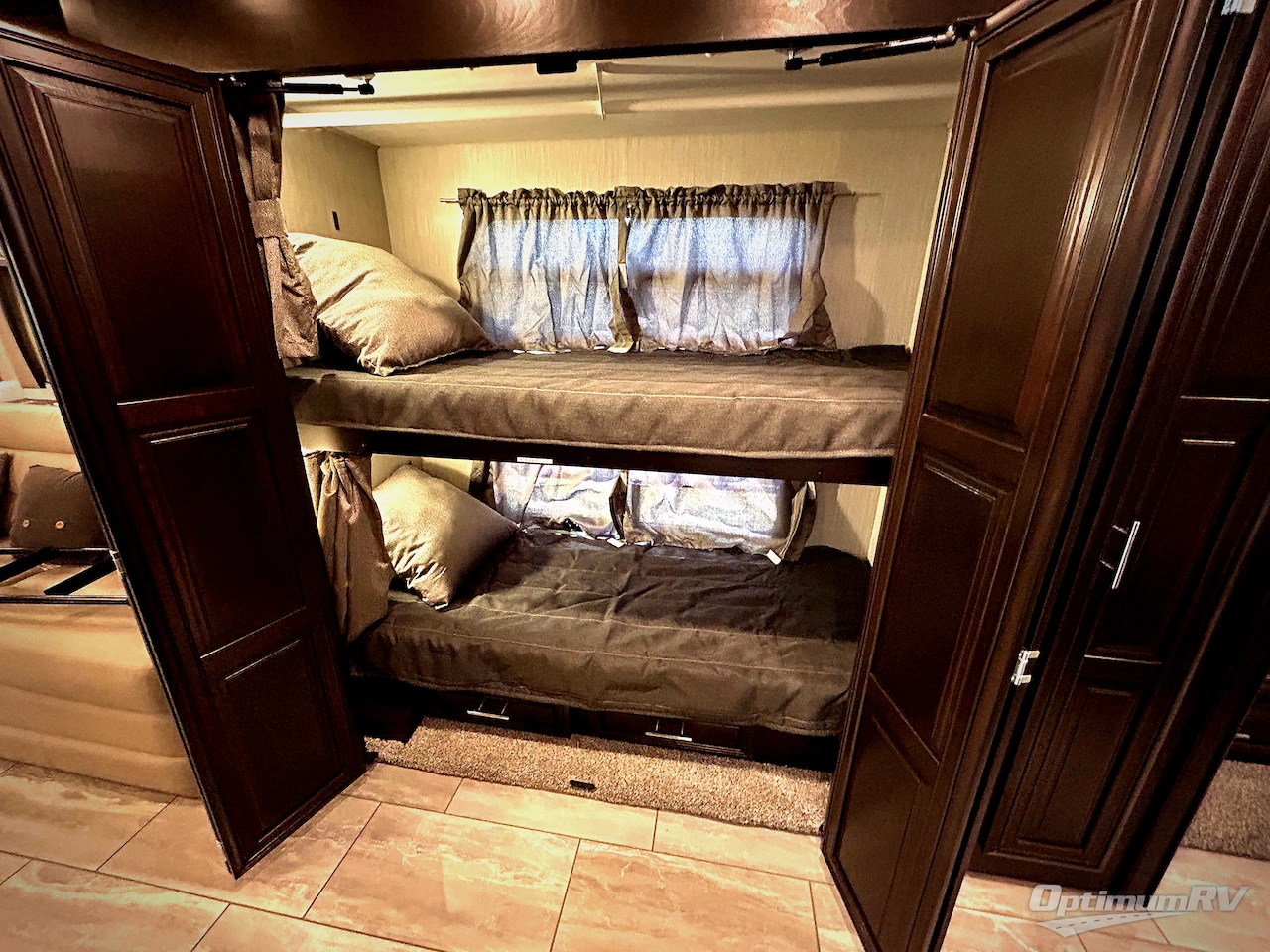 2022 Forest River Berkshire XLT 45CA Photo 18