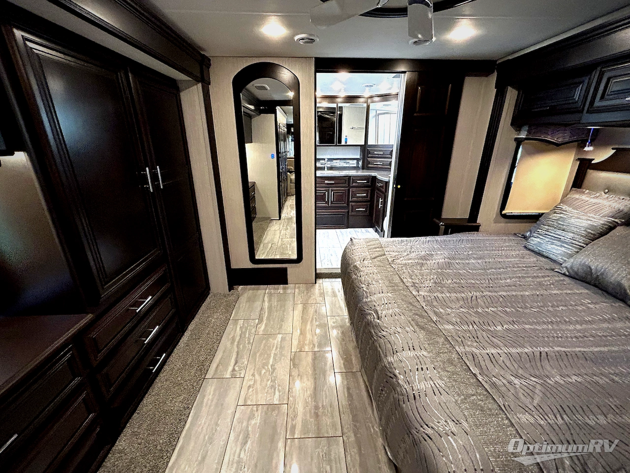 2022 Forest River Berkshire XLT 45CA Photo 26