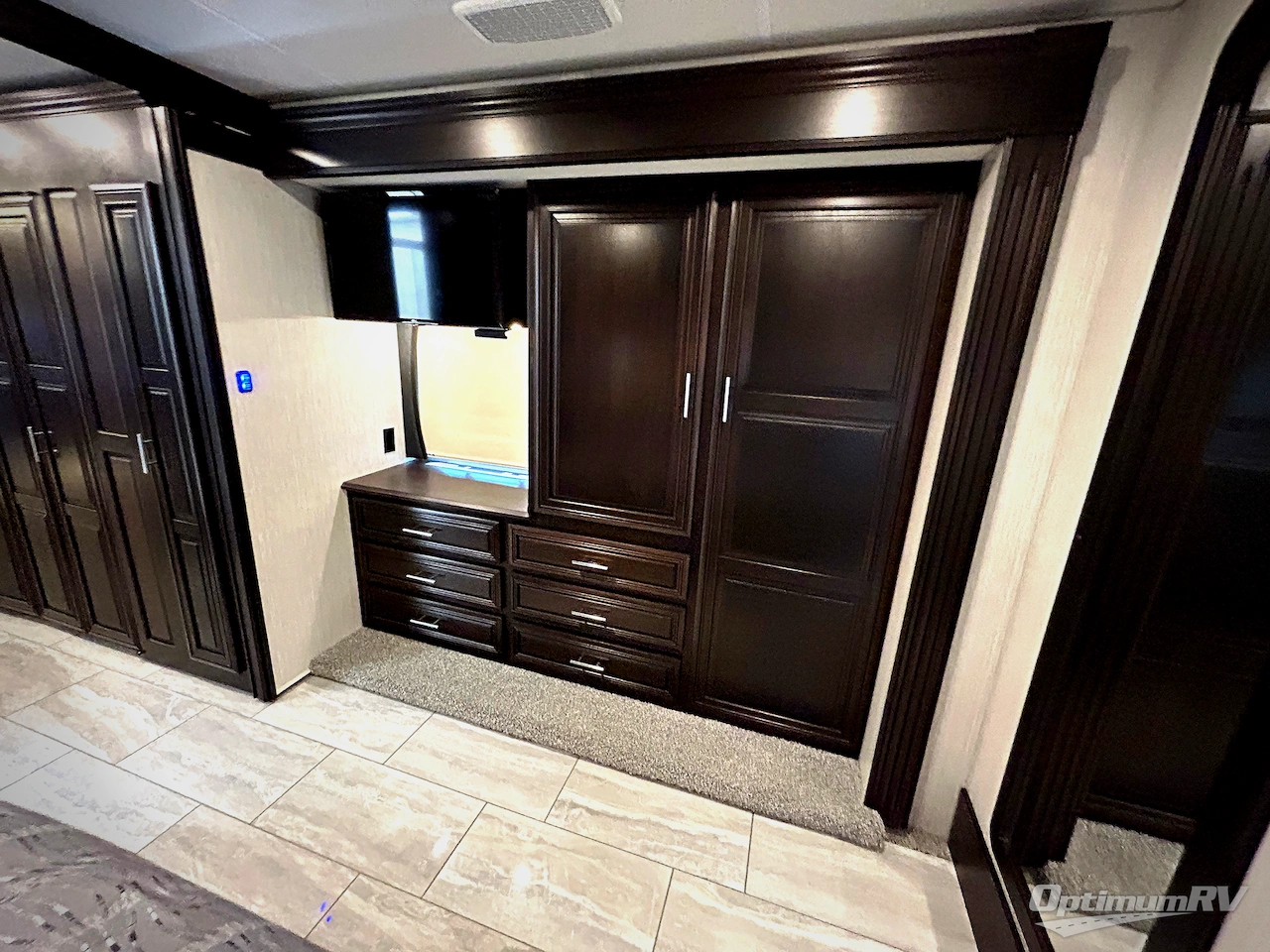 2022 Forest River Berkshire XLT 45CA Photo 28