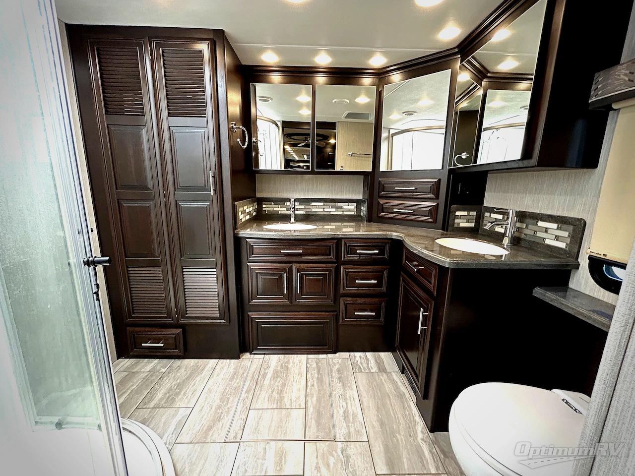 2022 Forest River Berkshire XLT 45CA Photo 29