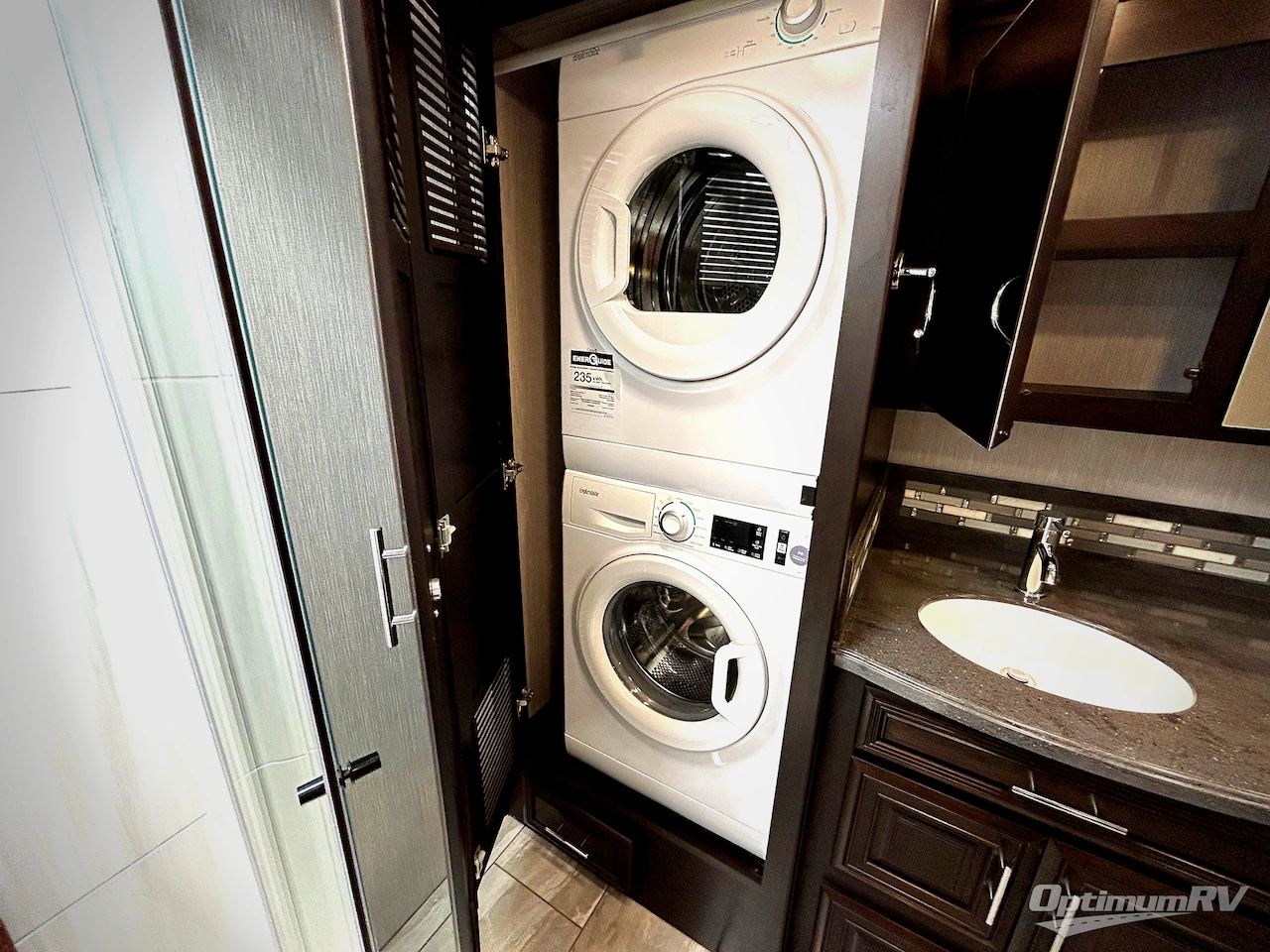 2022 Forest River Berkshire XLT 45CA Photo 32