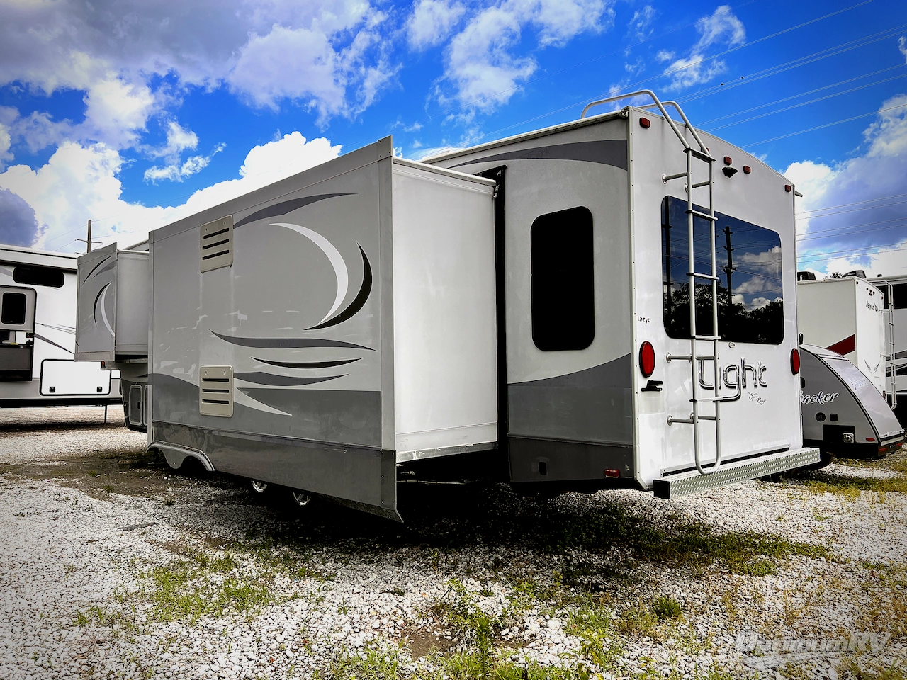 2017 Highland Ridge Open Range Light LF297RLS Photo 2