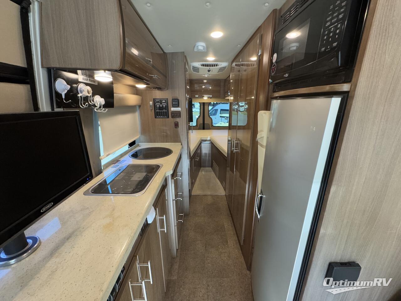 2016 Winnebago Era 70A Photo 4