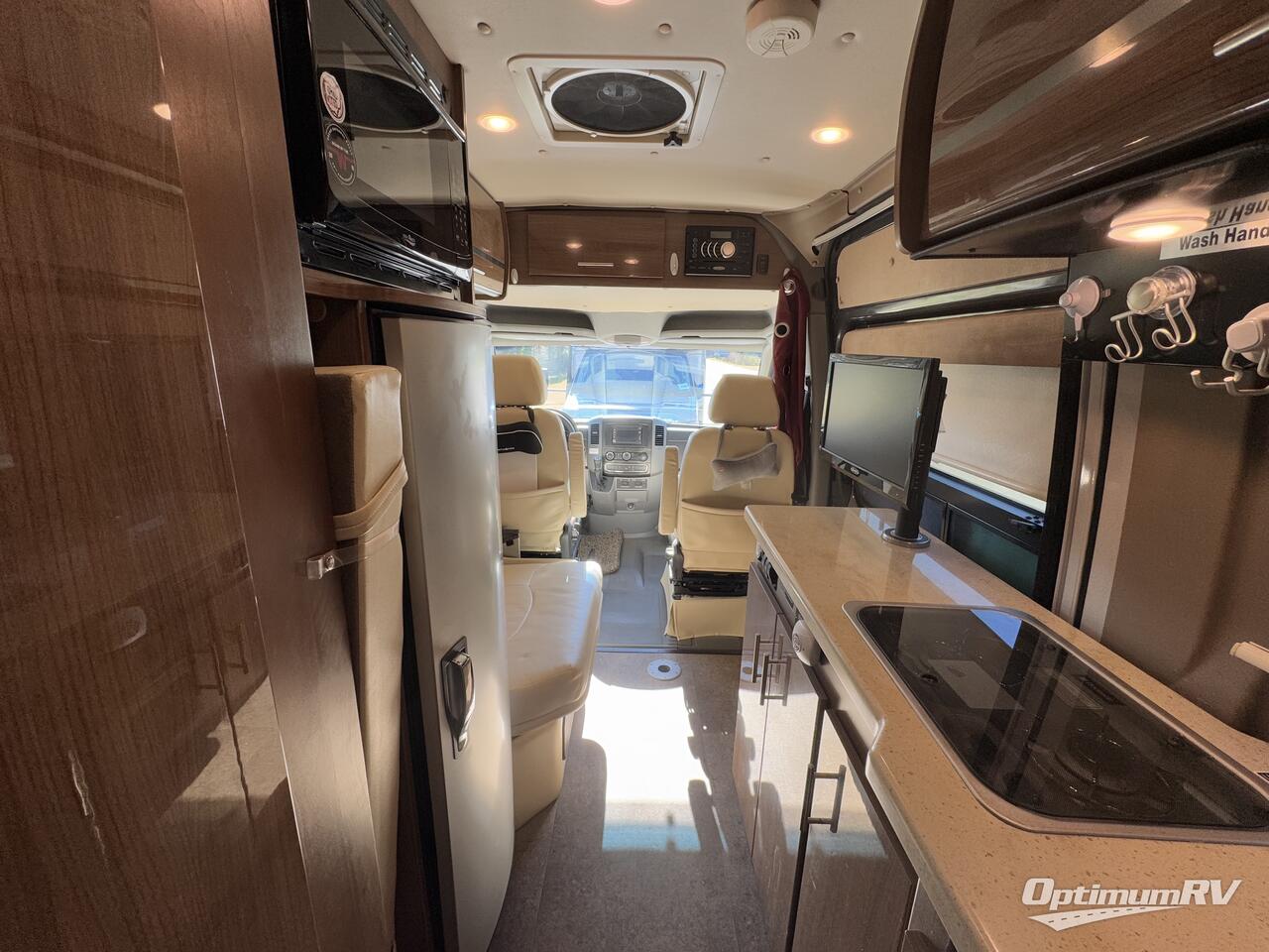 2016 Winnebago Era 70A Photo 5