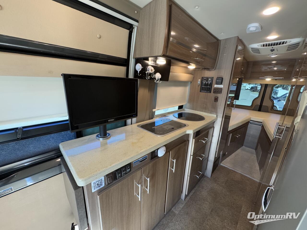2016 Winnebago Era 70A Photo 6