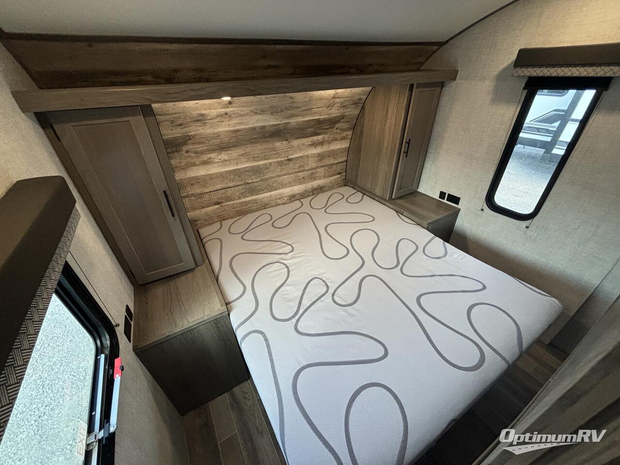 2022 Gulf Stream Kingsport Ultra Lite 268BH Photo 10