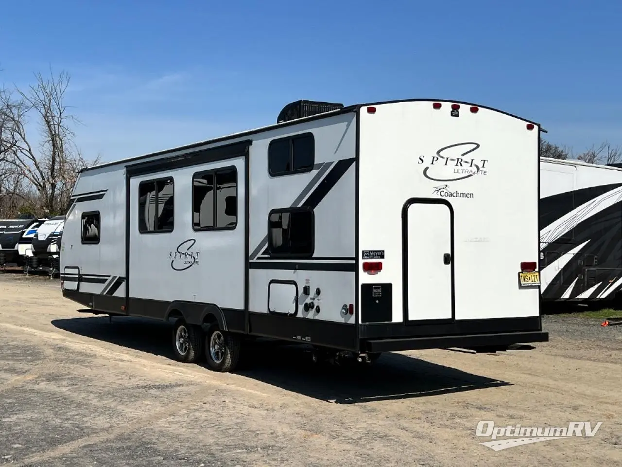 2021 Coachmen Spirit Ultra Lite 2963BH Photo 3