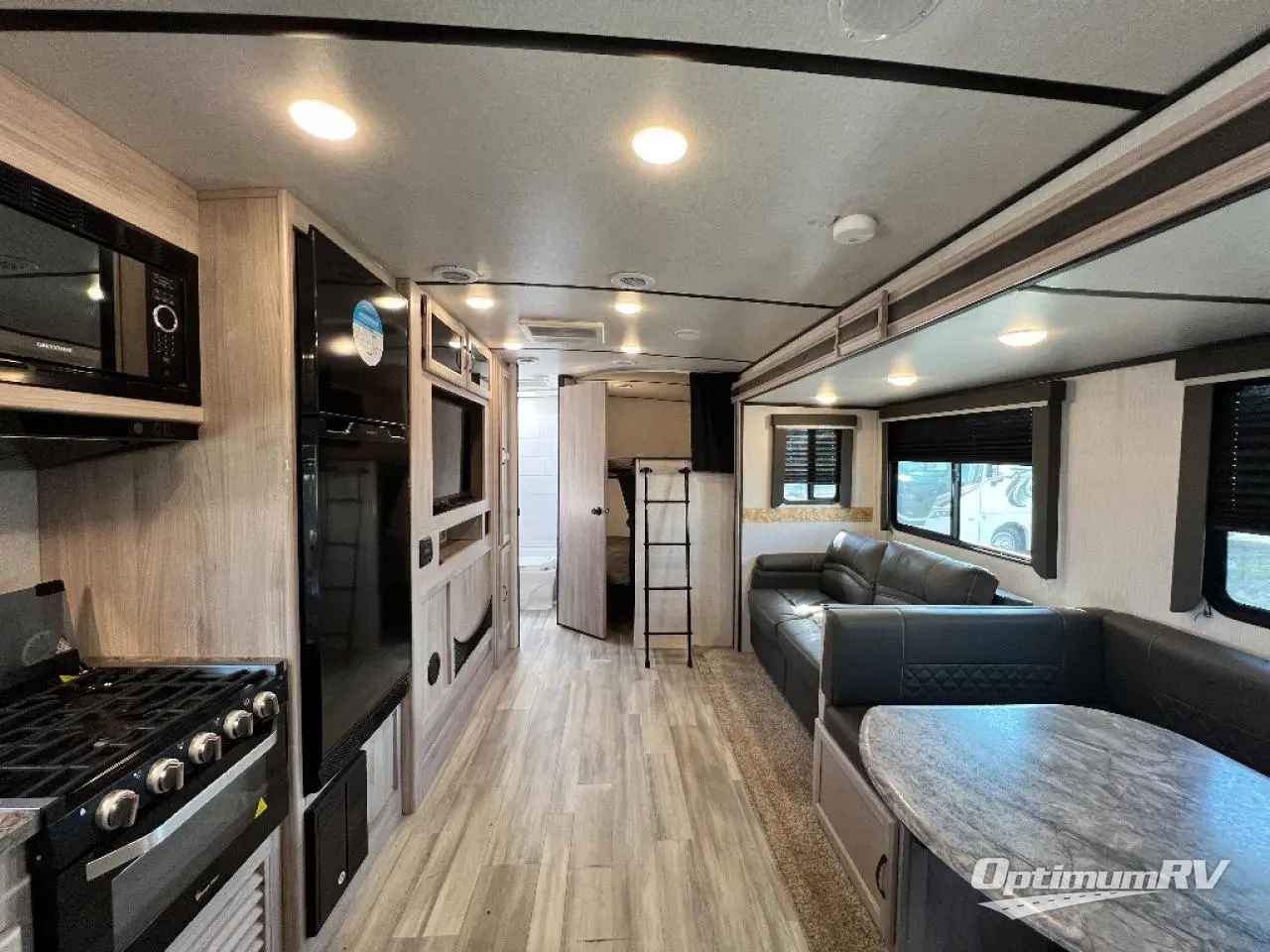 2021 Coachmen Spirit Ultra Lite 2963BH Photo 4