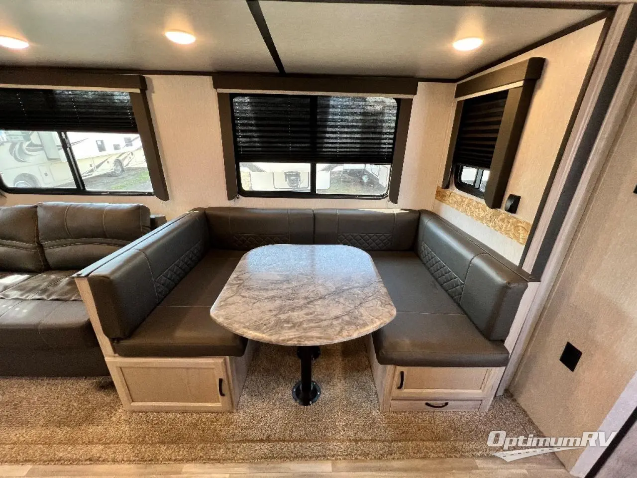 2021 Coachmen Spirit Ultra Lite 2963BH Photo 7