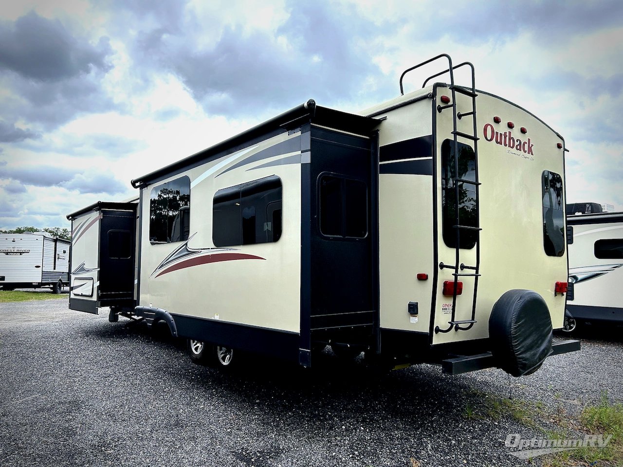 2017 Keystone Outback 326RL Photo 3