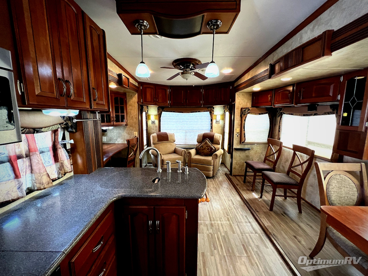 2012 Keystone alpine 3200RL Photo 3