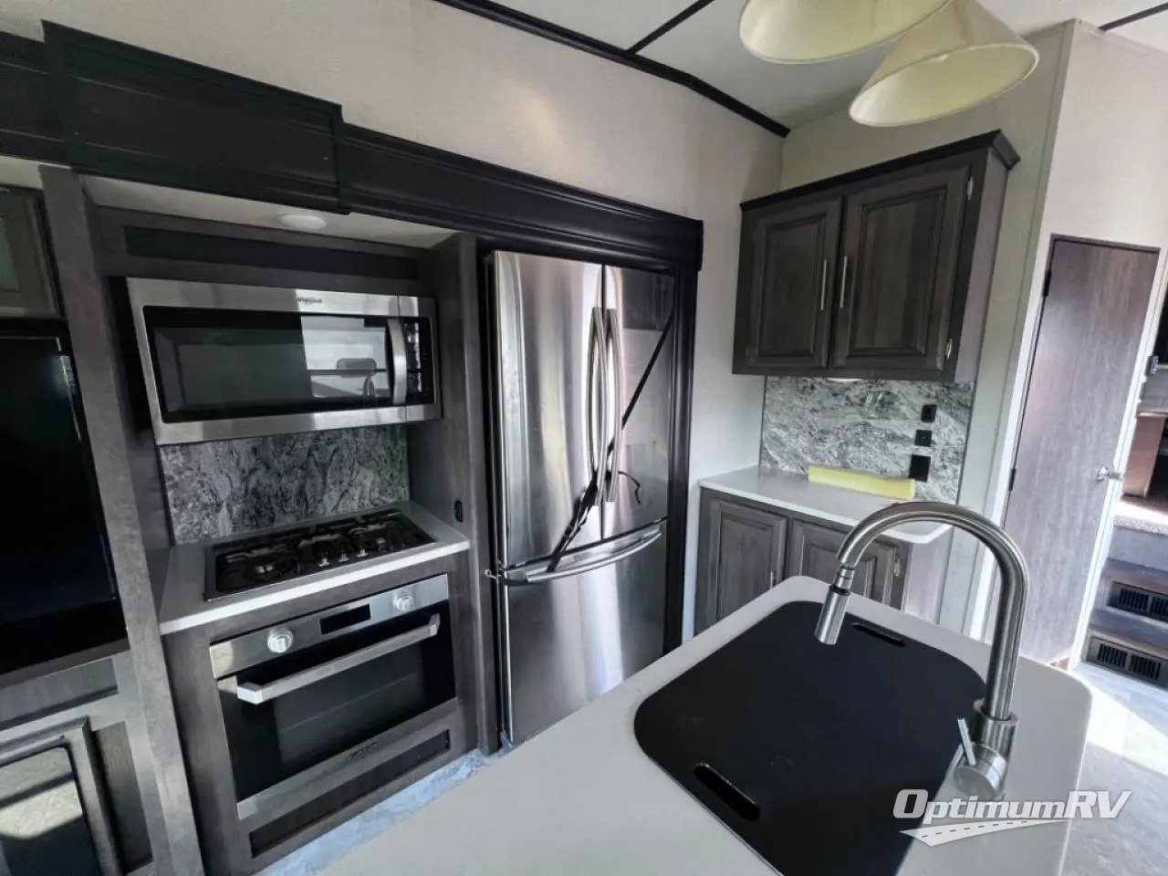 2018 CrossRoads Cruiser CR3451FB Photo 7