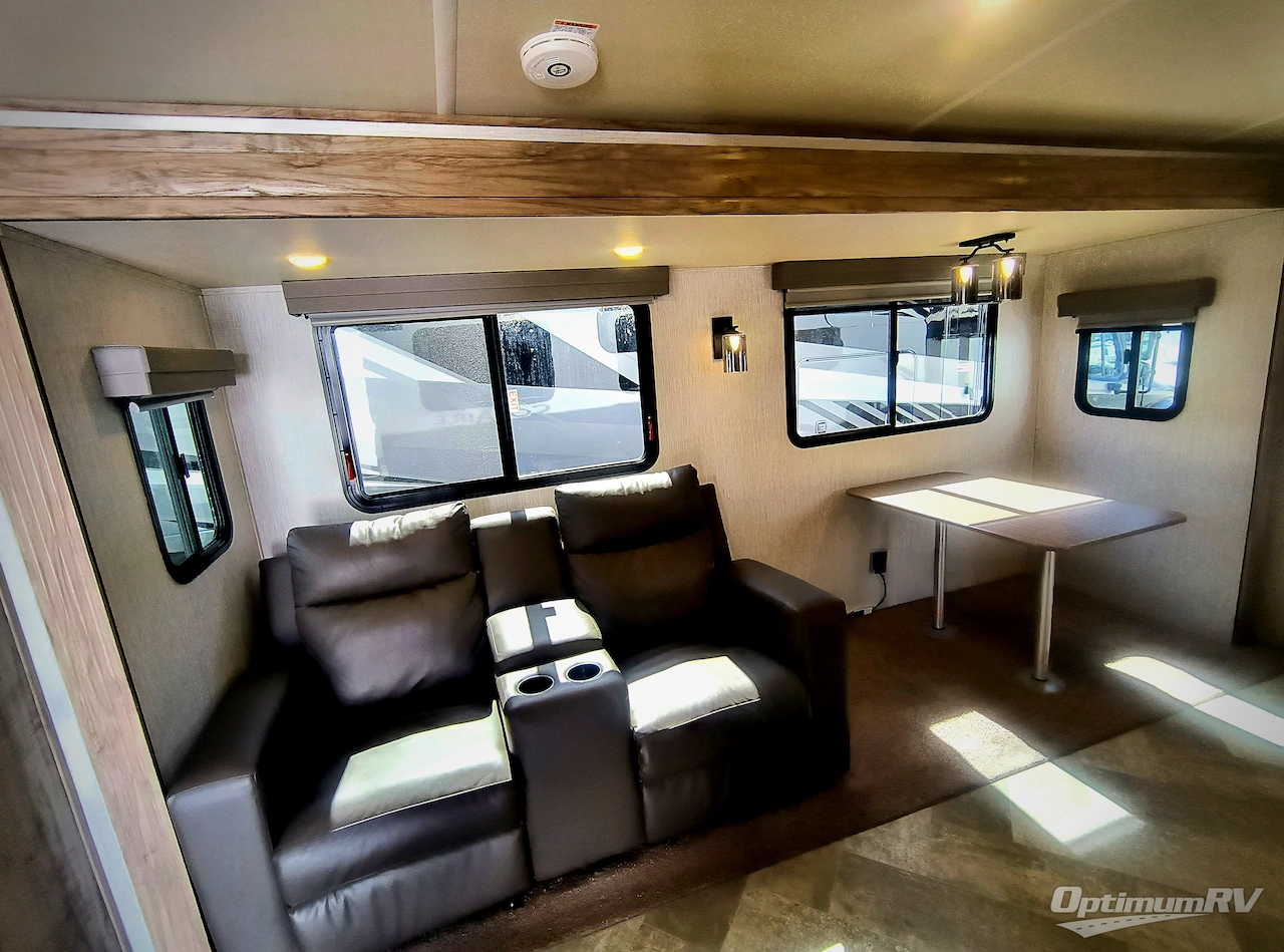 2022 Palomino SolAire Ultra Lite 258RBSS Photo 9